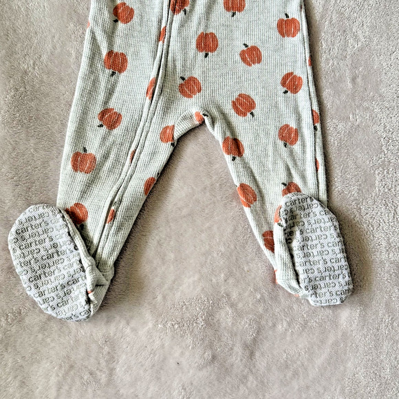 Carter's, Child of Mine, Fall Sleeper, 12M, Pumpkin zip up with foot grips - Picture 3 of 7